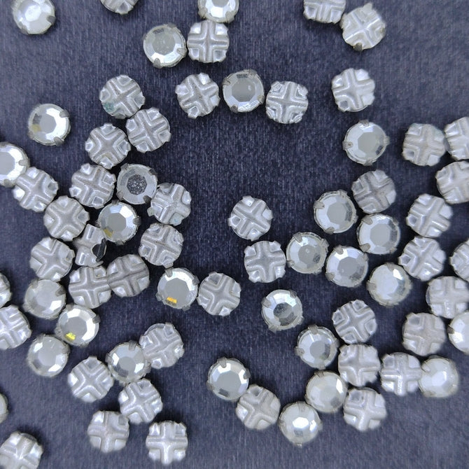 5 x 5mm Rose Montees in Crystal (vintage)