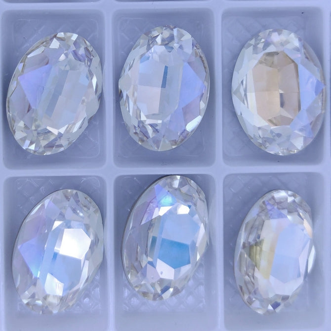 18x13mm Oval in Crystal Moonlight (Aurora)