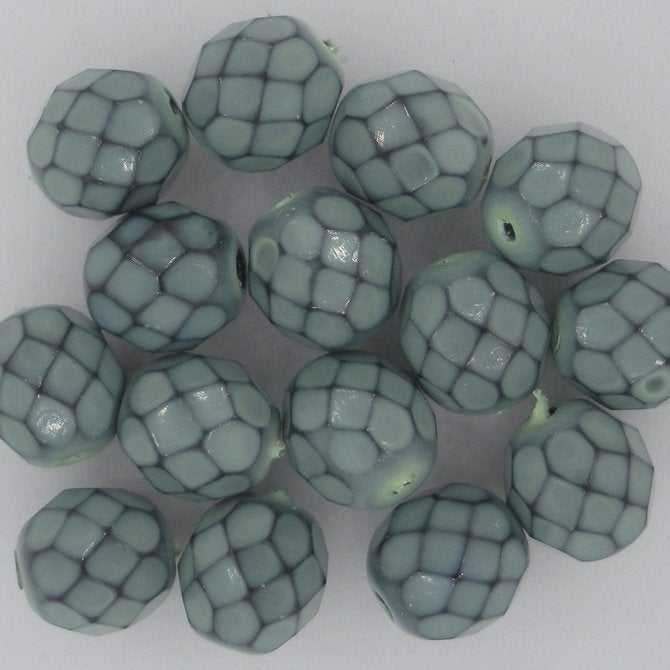 15 x 8mm snake skin beads in Hemlock Green