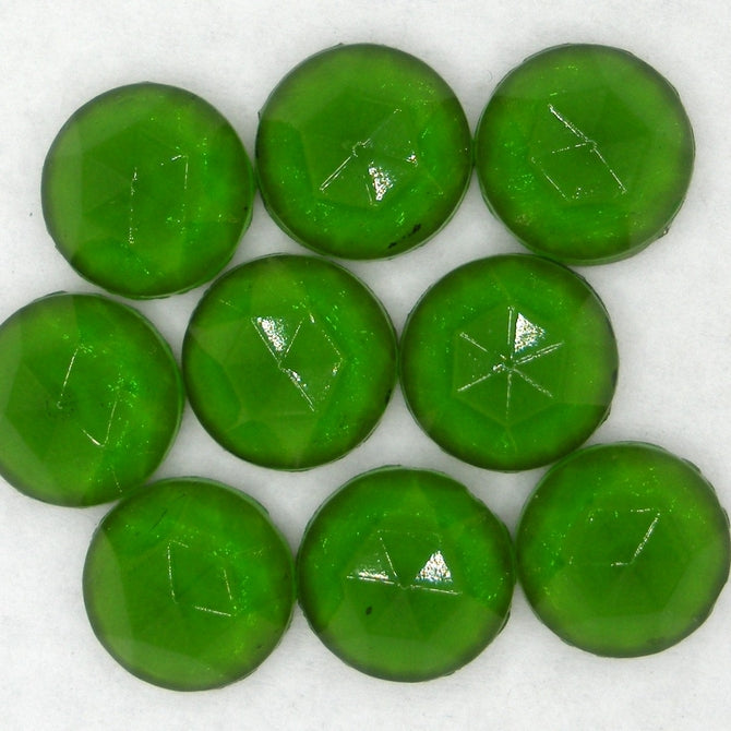 Cab45 - 11mm round cabochon in Green (Vintage)