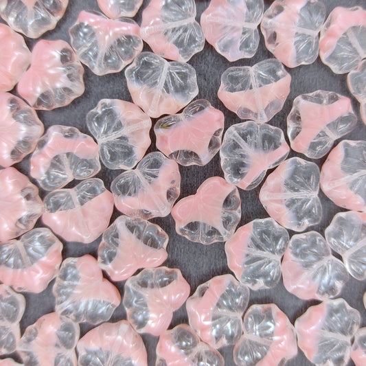 10 x Maple leaves in Crystal and Peach (13x11mm)