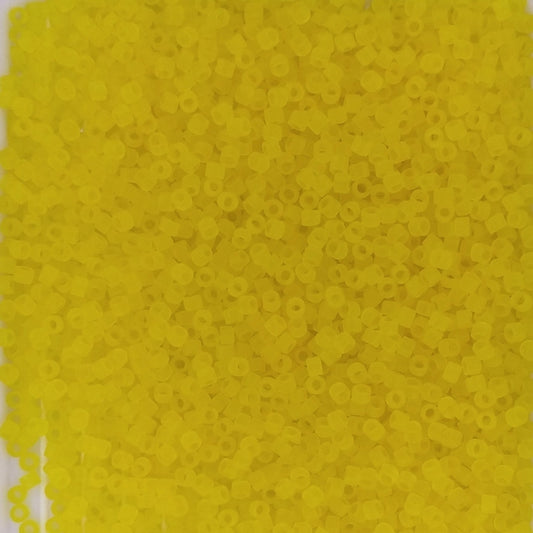 DB0743 - 1g Size 11/0 delicas in Matt Transparent Yellow