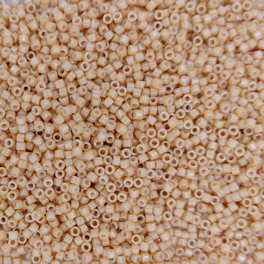 DB0208 - 1g Size 11/0 delicas in Opaque Tan Lustre