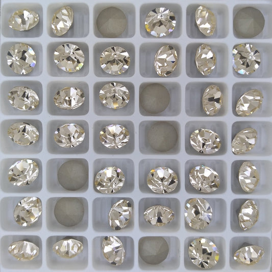 SS39 or 8.3mm Chaton Maxima in Light Gold Quartz (Preciosa)