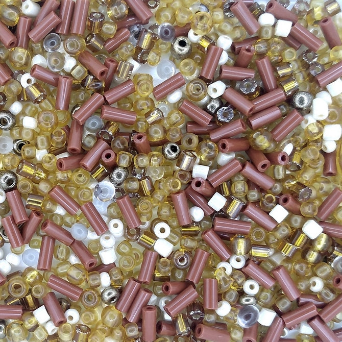 5g x Mix of seed beads and bugles in Topaz and Cream (vintage Czech)