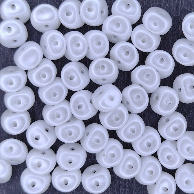 5g x 4mm Es-o beads in Pastel White