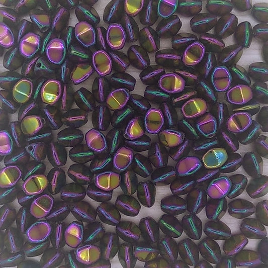 50 x pinch beads in Purple Iris