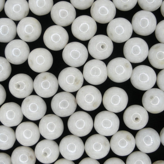 10 x 8mm round beads in Chalk White Shimmer