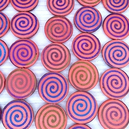 8 x 16mm discs in Matt Red with laser etched spiral