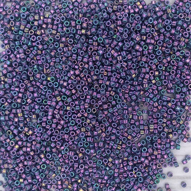 DB0134 - 5g Size 11/0 delicas in Opaque Purple Grey Rainbow Lustre