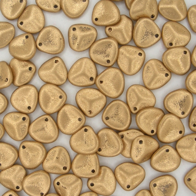 25 x small rose petals in Aztec Gold (8x7mm)