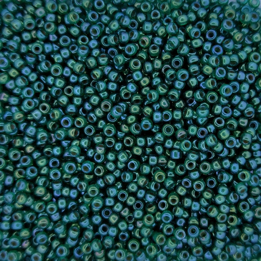 0338 - 10g Size 11/0 Miyuki seed beads in Lined Emerald Lustre
