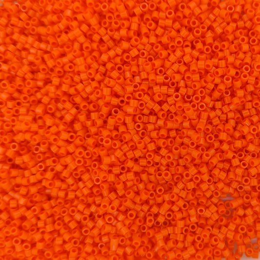 DBS0722 - 2.5g Size 15/0 delicas in Opaque Orange