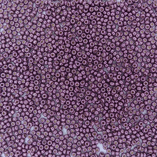 4220 - 10g Size 11/0 Miyuki seed beads in Duracoat Galvanised Eggplant