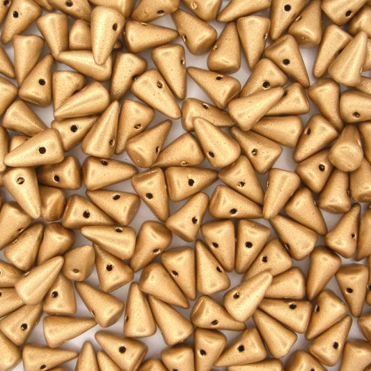 10 x small spikes in Matt Gold (5x8mm)