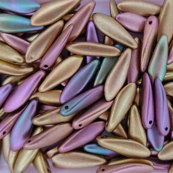 10 x daggers in Purple Iris/Gold (5x16mm) *