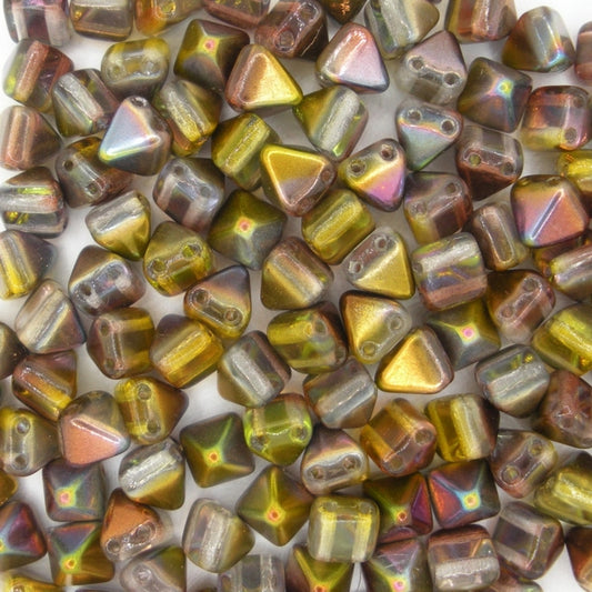 10 x 6mm pyramids in Magic Green