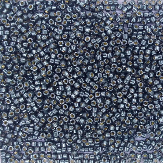 DB2507 - 1g Size 11/0 delicas in Duracoat Galvanised Black Moss