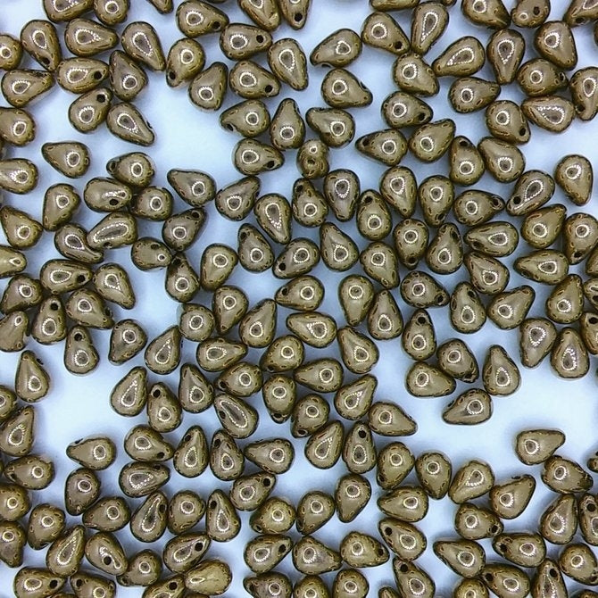 50 x drops in Bronze (6x4mm)