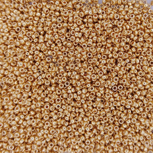 1053 - 5g Size 15/0 Miyuki seed beads in Galvanised Yellow Gold