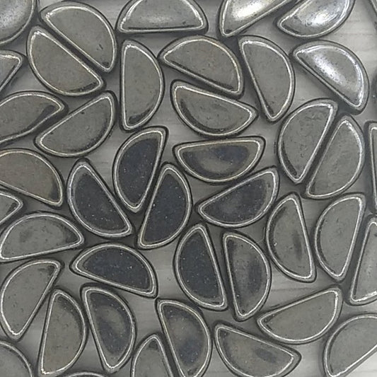 10 x Semi Circle beads in Gunmetal