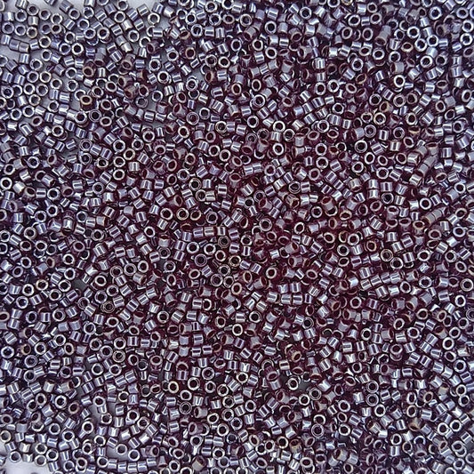 DB1565 - 5g Size 11/0 delicas in Opaque Currant Lustre