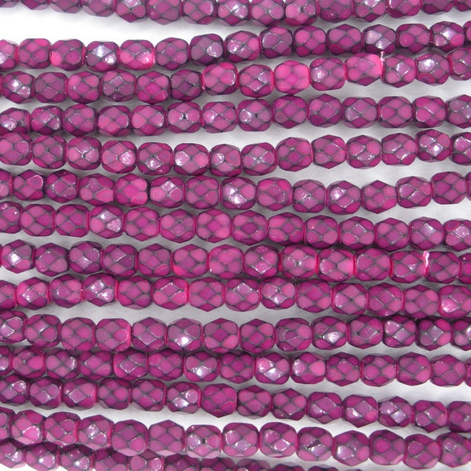 38 x 4mm snake skin beads in Fuchsia