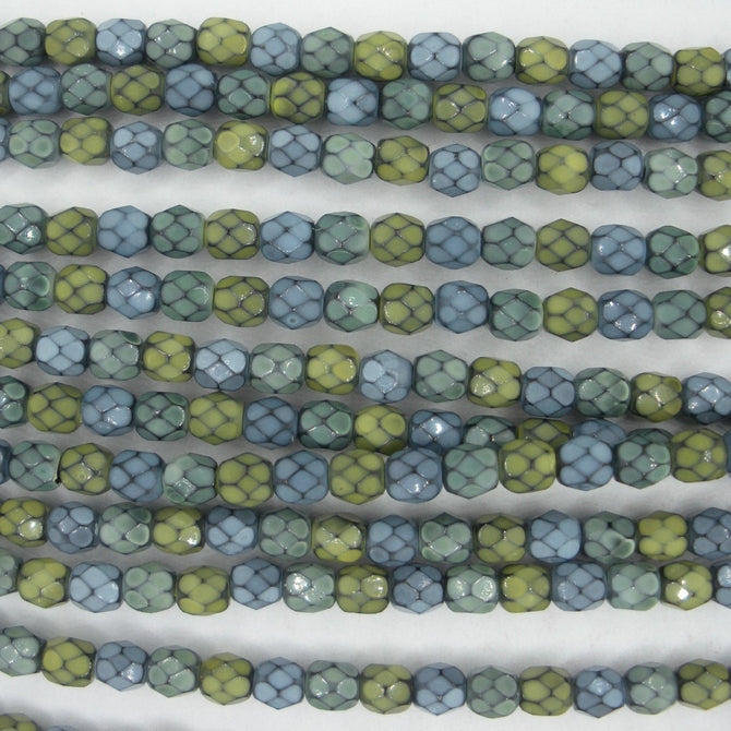 38 x 4mm snake skin beads in Wind Mix