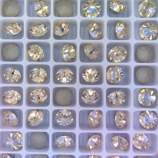 SS39 or 8.3mm Chaton Maxima in Crystal Golden Honey (Preciosa)