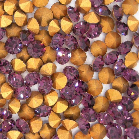 SS30 Chaton in Amethyst (Vintage Swarovski)