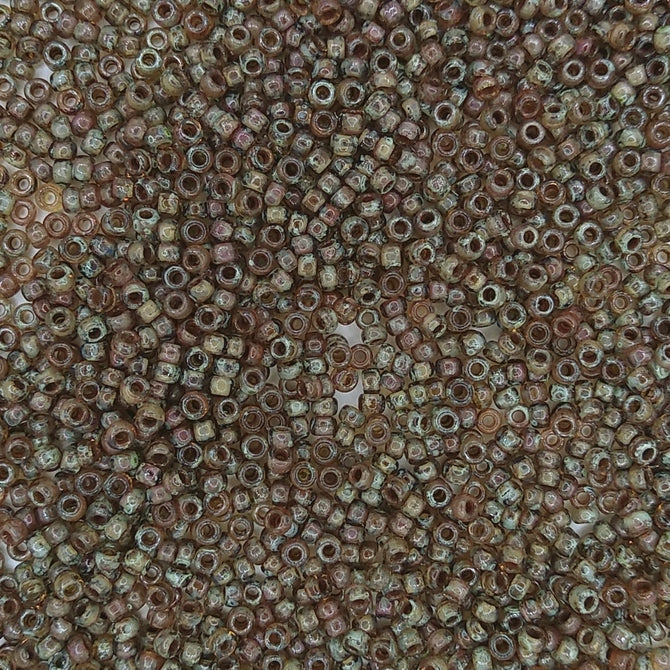 4505 - 10g Size 8/0 Miyuki seed beads in Transparent Light Smoky Picasso