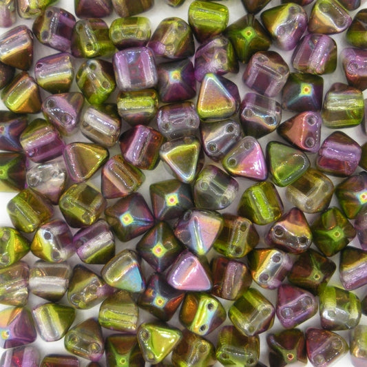 10 x 6mm pyramids in Magic Orchid