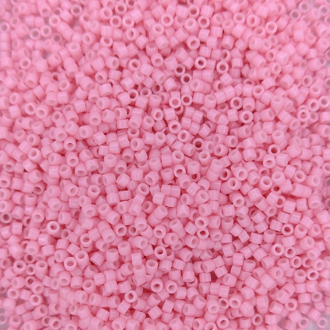 DB2116 - 5g Size 11/0 delicas in Duracoat Opaque Light Carnation