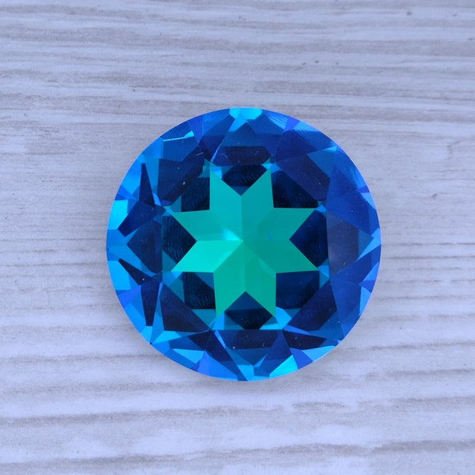 27mm Chaton in Crystal Sphinx (Aurora)