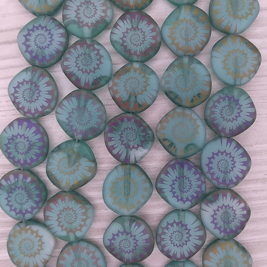 10 x 14mm irregular discs in Matt Green with laser etched shell pattern