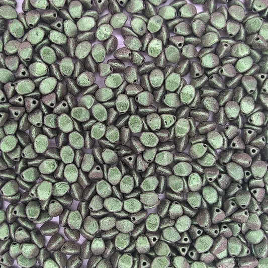 50 x pinch beads in Polychrome Olive Mauve