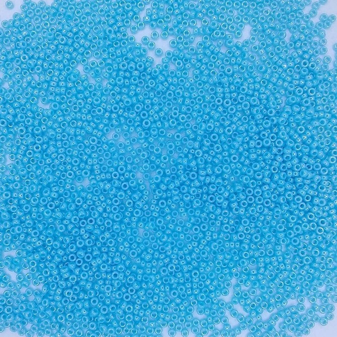 0433 - 5g Size 15/0 Miyuki seed beads in Opaque Light Blue Lustre