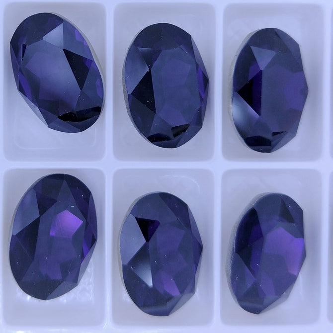 18x13mm Oval in Purple Velvet (Aurora)