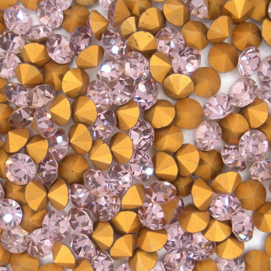 SS30 Chaton in Light Amethyst (Vintage Swarovski)