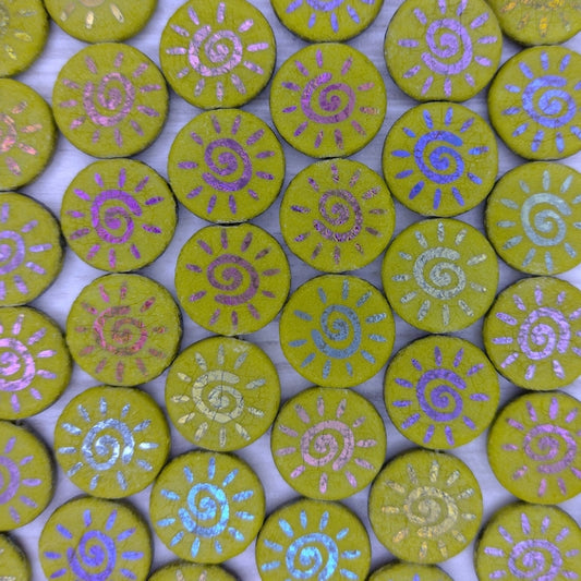 8 x 14mm etched disc beads in Pear Green with laser etched sun