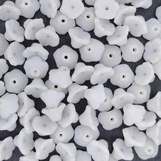 25 x flower cups in Alabaster Shimmer (7x5mm)