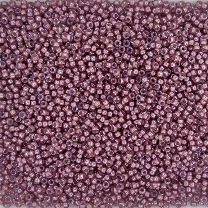 0364 - 5g Size 15/0 Miyuki seed beads in Lined Berry Lustre