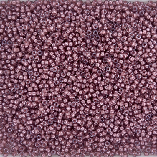 0364 - 5g Size 15/0 Miyuki seed beads in Lined Berry Lustre