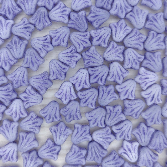 10 x 9mm Lily flowers in Alabaster with Milky Sapphire