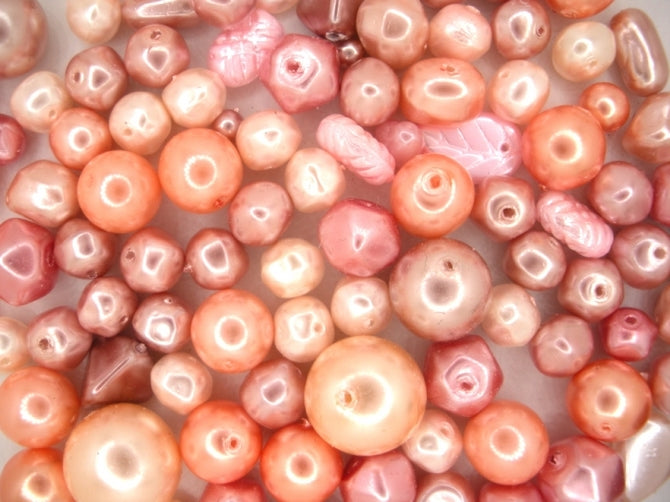 25g of pressed beads and pearls in Pink from Preciosa
