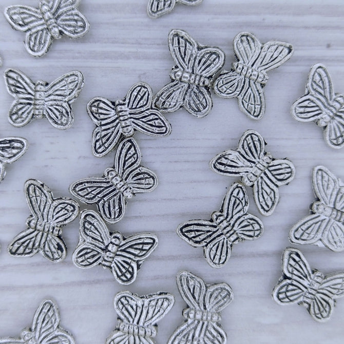 5 x Large butterflies in Silver (modern) 14x10mm