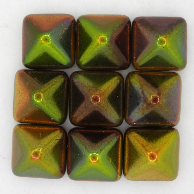 2 x 12mm pyramids in Magic Green