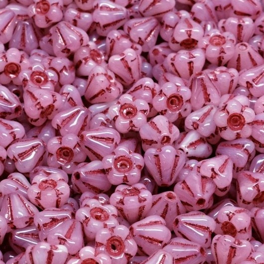 15 x Baby Bell Flowers in Pink Opal/Red (6x4mm)