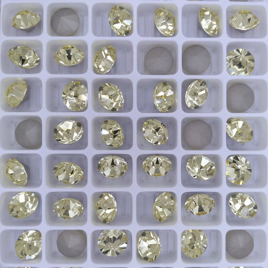 SS39 or 8.3mm Chaton Maxima in Jonquil (Preciosa)