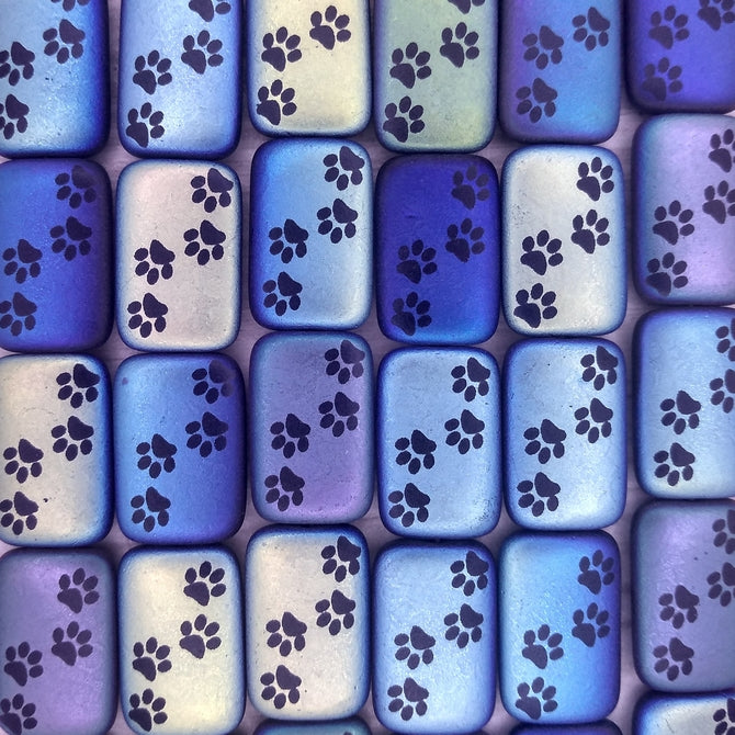6 x rectangular beads in Matt Black with laser etched Paw prints (18x12mm)
